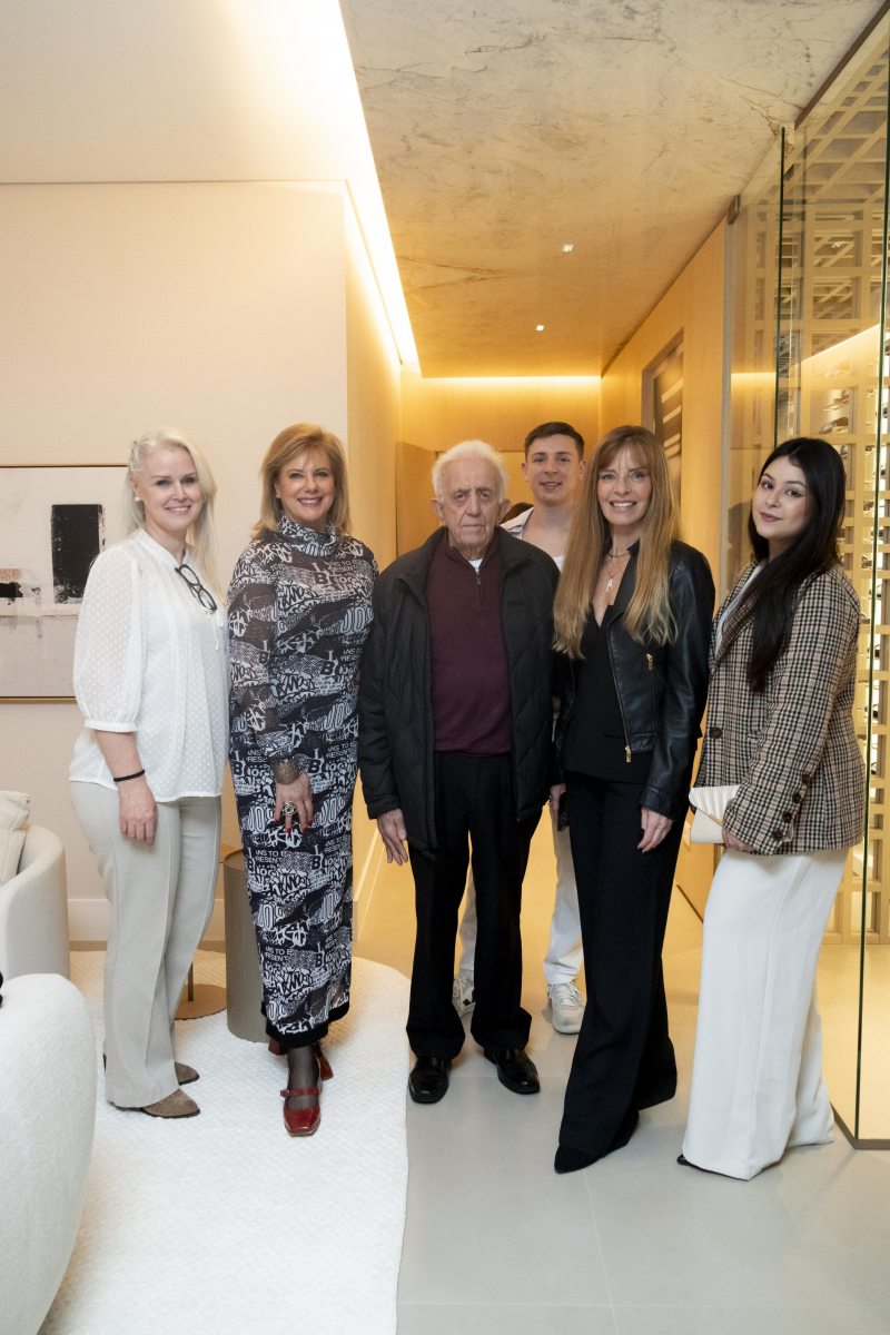 Karin Klassen, Soraya Ribas, Seme Raad, Alessandro Becker, Ana Leticia Virmond e Juliana Moraes.