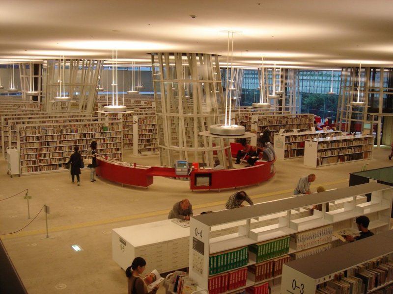 Ambientes livres de barreiras, prontos para se adaptar a diferentes usos.