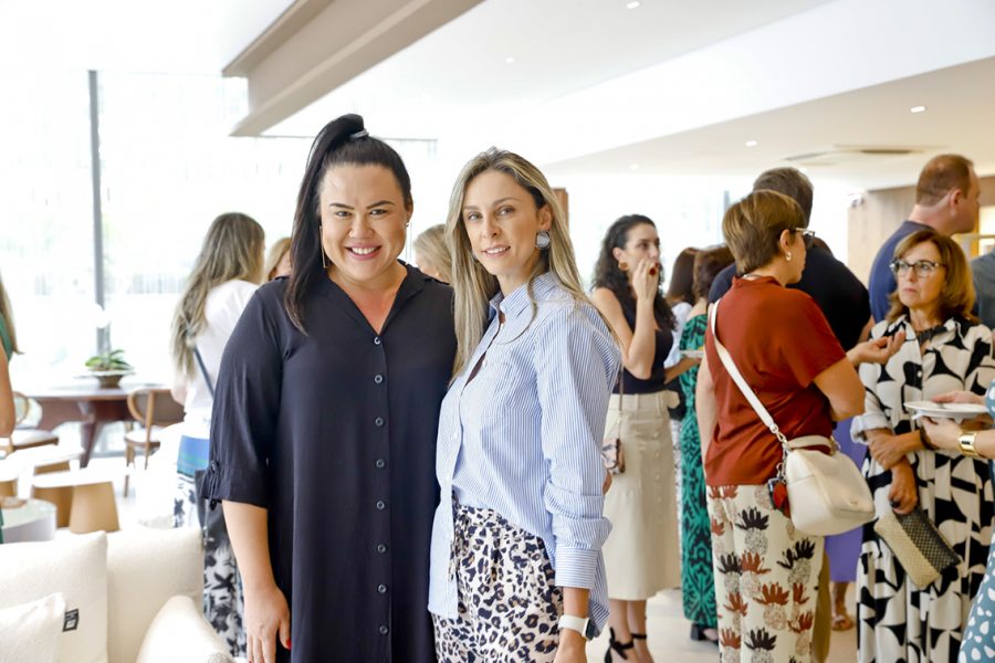 Karol Suguikawa com a arquiteta Larissa Loh