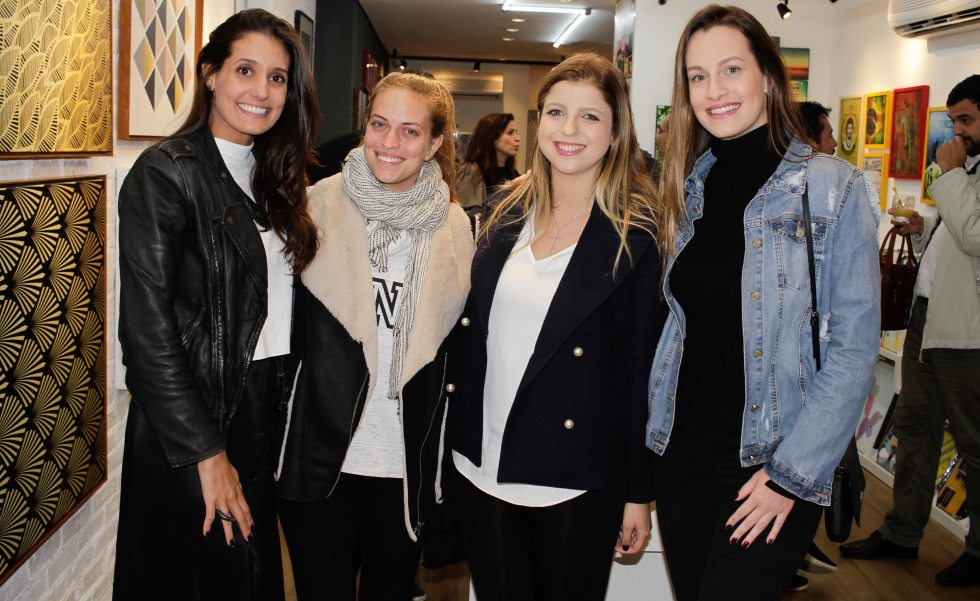 Catherine Braska, Renata Guglielme, Giuliane Souza e Renata Venturin.