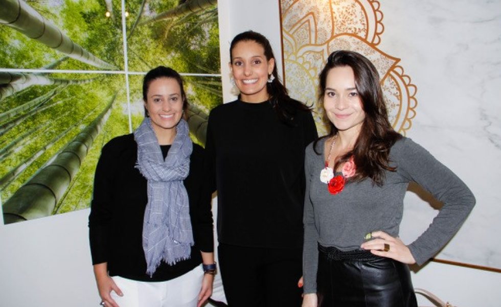 Catherine Braska (ao centro, franqueada da Urban Arts Curitiba) ladeada pelas arquitetas Luciana Olesko e Maria Fernanda Lorusso