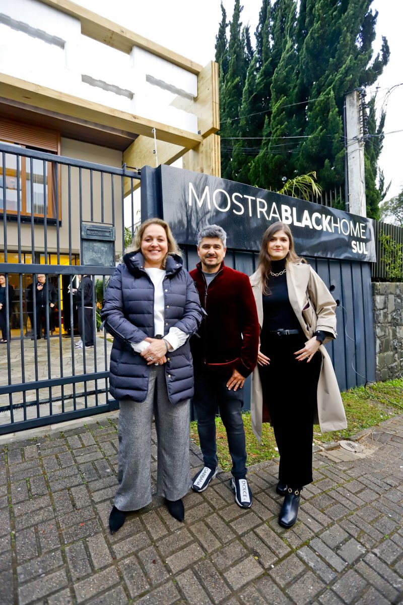 Karin Brenner, Fernando Rodrigues e Julia Campos Mulinari. Foto Antonio More
