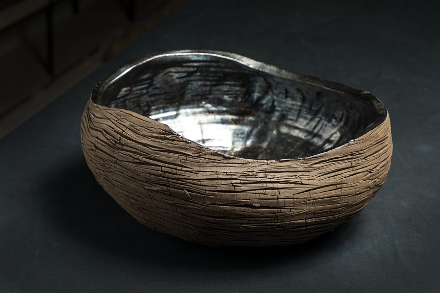 Obra em cerâmica produzidas por mulheres indígenas da etnia Jenipapo Kanindé, em exposição na São Paulo Gallery, da Roca. Foto Gentil Barreira.