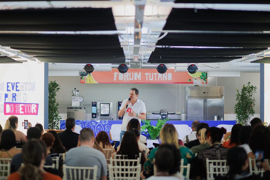 O chef curitibano Beto Madalosso, criador do Festival Tutano, inaugura sua 6ª. edição neste final de semana no MON. Foto Calathea Produtora.
