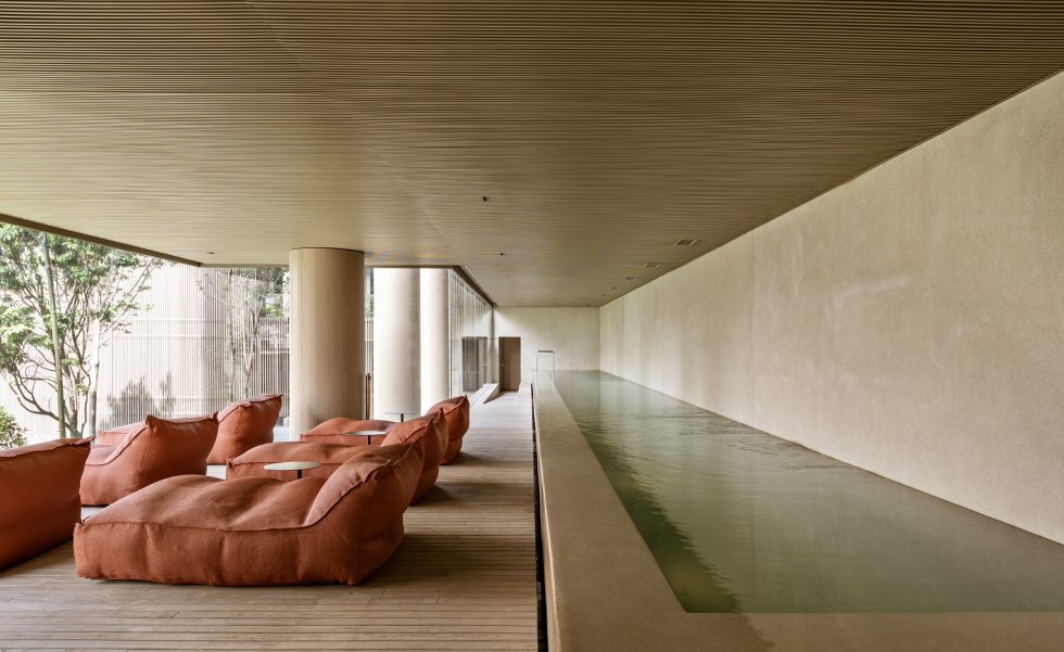 Piscina do Pulso Hotel, em São Paulo