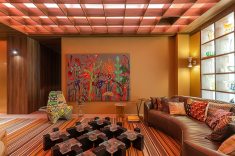 Lounge Empresarial, assinado pelo escritório Achitetonika Nomad Studio e Flavia Glanert, na Casa Cor PR 2023