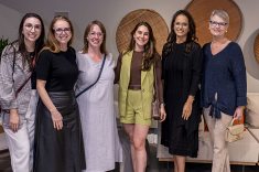 Rosicler Campos, de Casa Sul, com Andrea Posonski e equipe,  à esquerda Andressa Pelizzer e Beth Piccoli Pelizzer, da Florense Getúlio Vargas