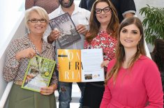 Da direita para a esquerda, ao alto: Flavia Ribeiro de Campos, de Casa Sul, Marcos Matos, da Weiku, os diretores da Confraria, ao centro, arquitetos Nelson Machado    e Gabriela Curi Antoniuk, Rosicler Ribeiro de Campos e Julia Ribeiro de Campos Mulinari, de Casa Sul.