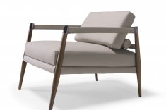 Poltrona Fiera da Salvator, projetada pelo designer Fabricio Roncca, disponível na M.Decor