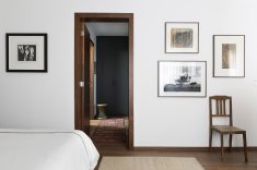 A curadoria minuciosa reúne ícones do design brasileiro nacional e internacional.