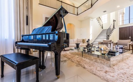 Decoração luxuosa harmoniza clássico com moderno  | Casa Sul