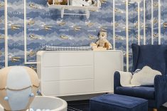 Os quartos infantis também podem receber um degradê azul, como neste quarto projetado pela designer de interiores Renata Fraidg para a II Mostra Kids Concept. Crédito: Marcelo Stammer.
