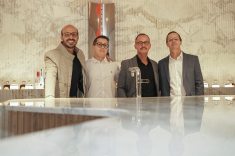  Os profissionais Ary Jacobs e Renan Mutao, do Studio Architetonika; e Valdecir Francisco Lopis e Renan Camargo Lopis, da Gran Paraná